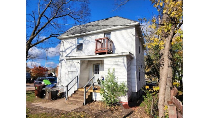 415 Marston Avenue Eau Claire, WI 54701 by Hometown Realty Group $259,900