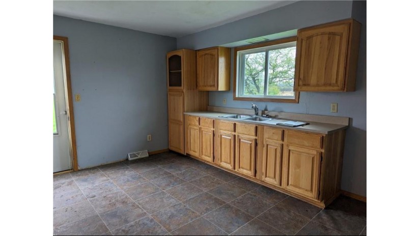 802 Janicki Road Stanley, WI 54768 by Kaiser Realty Inc $234,900