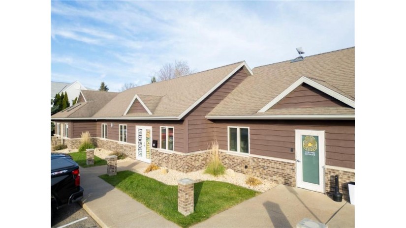 3806 Oakwood Hills Parkway Eau Claire, WI 54701 by Property Minds $600,000