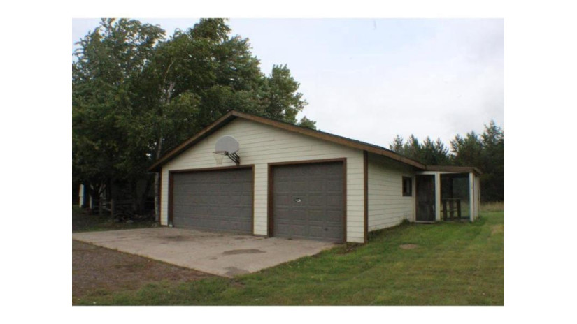 W 5395 West Pixley Drive Minong, WI 54859 by Coldwell Banker Realty Spooner $245,000