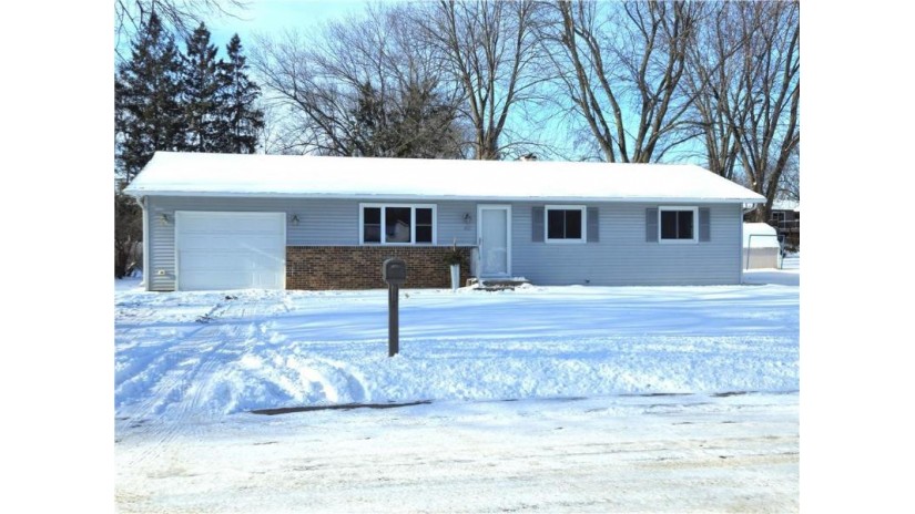 1212 Perry Street Chippewa Falls, WI 54729 by C21 Affiliated $264,900