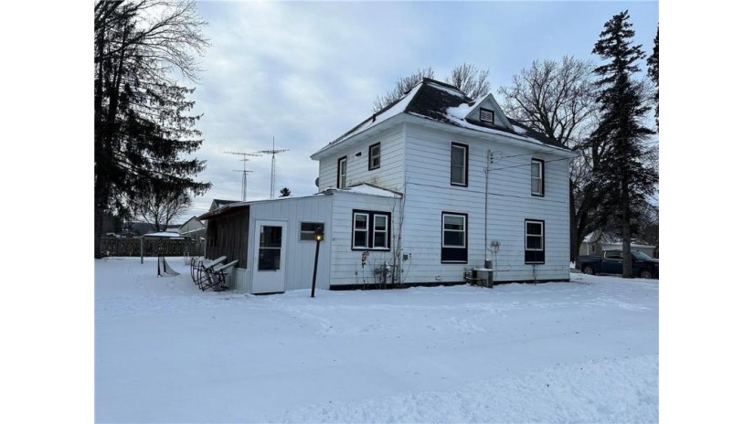 512 Maple Street Colfax, WI 54730 by Re/Max Affiliates $150,000