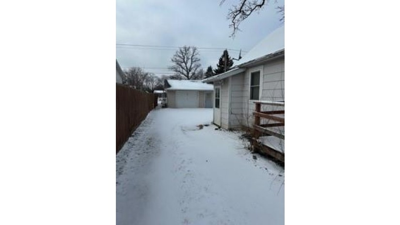 2015 South Broadway Street Menomonie, WI 54751 by C21 Affiliated/Menomonie $105,000