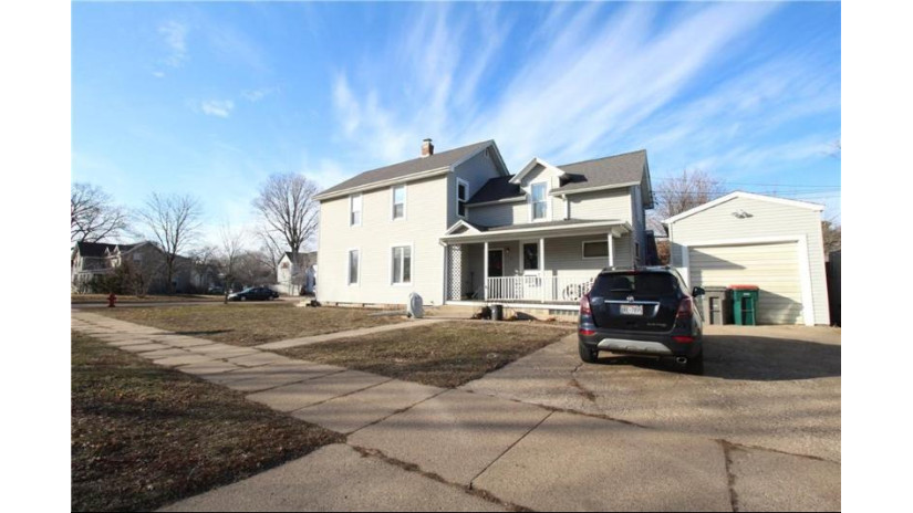 503/503 1/2 Cochrane Street Eau Claire, WI 54703 by Cb Brenizer/Eau Claire $289,900