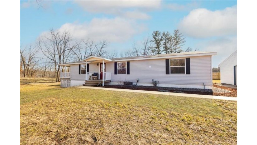 2690 Deerfield Road Eau Claire, WI 54701 by Exp Realty Llc $295,000