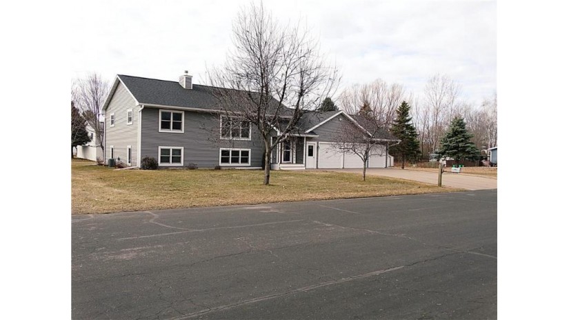 616 Skyview Avenue Cameron, WI 54822 by Team Realty $415,000