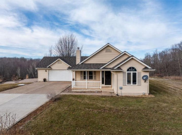 N2450 Oakdale Road, Fall Creek, WI 54742