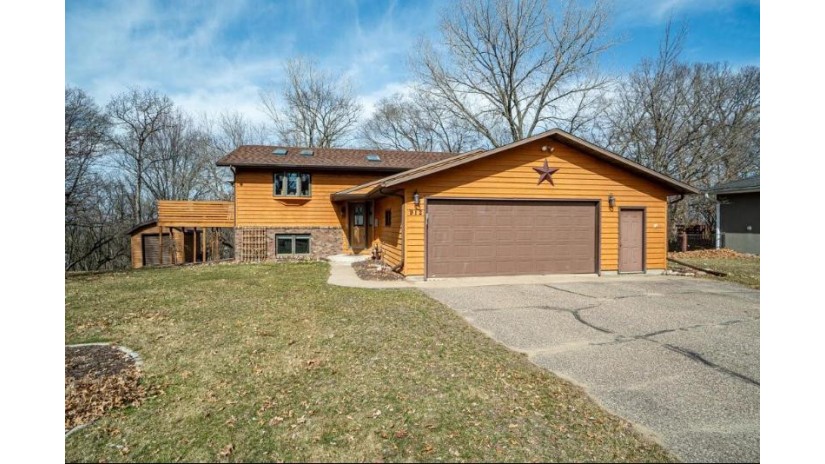 912 Radcliffe Avenue Altoona, WI 54720 by C21 Affiliated $350,000