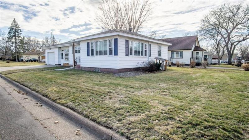 700 Wilson Street Chippewa Falls, WI 54729 by C21 Affiliated $224,900