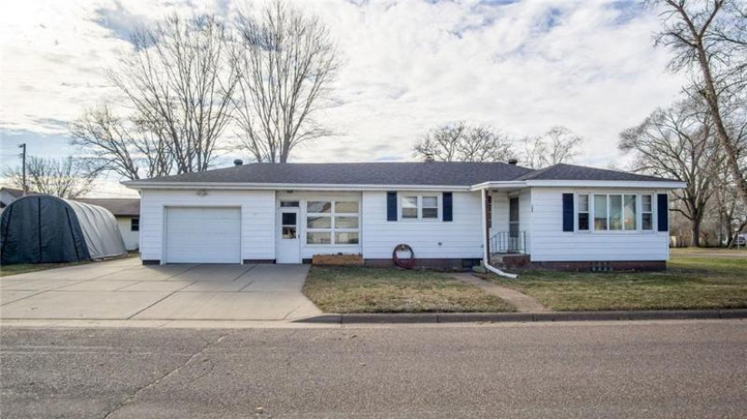 700 Wilson Street Chippewa Falls, WI 54729 by C21 Affiliated $224,900