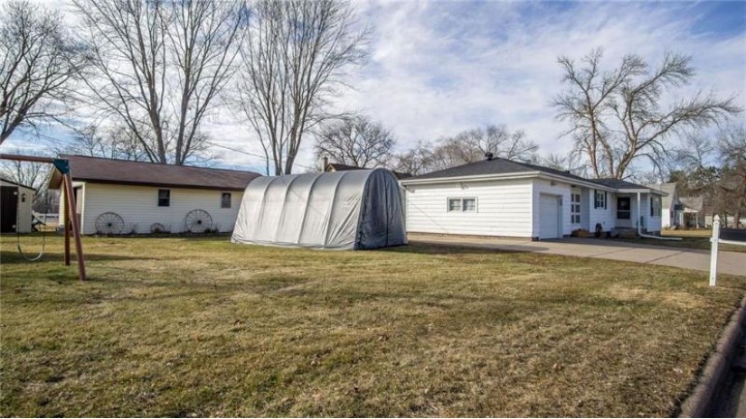 700 Wilson Street Chippewa Falls, WI 54729 by C21 Affiliated $224,900