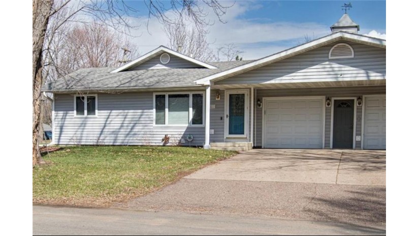 122 18th Street Menomonie, WI 54751 by Re/Max Equity $294,900