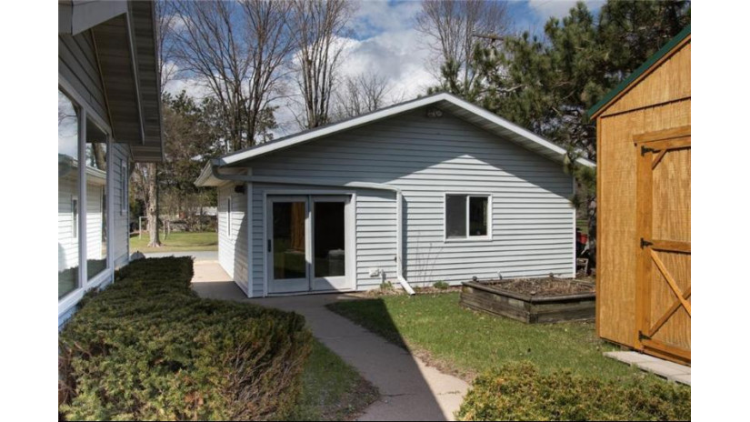 122 18th Street Menomonie, WI 54751 by Re/Max Equity $294,900