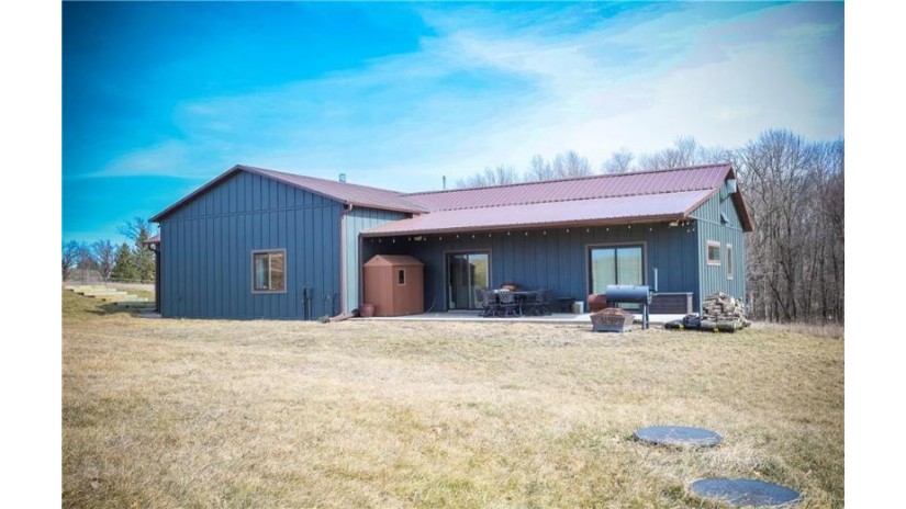 W8067 830th Avenue River Falls, WI 54022 by Re/Max Synergy River Falls $899,000
