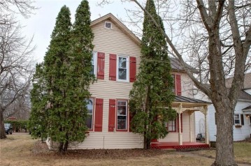 357 West Cedar Street, Chippewa Falls, WI 54729