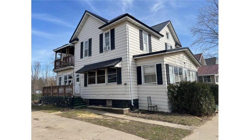 532 East Main Street Arcadia, WI 54612 by Hansen Real Estate Group $155,000