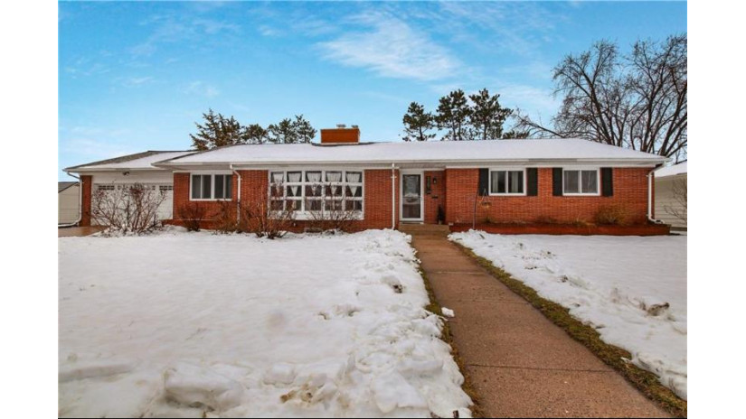 315 West Fillmore Avenue Eau Claire, WI 54701 by Cb Brenizer/Eau Claire $349,900