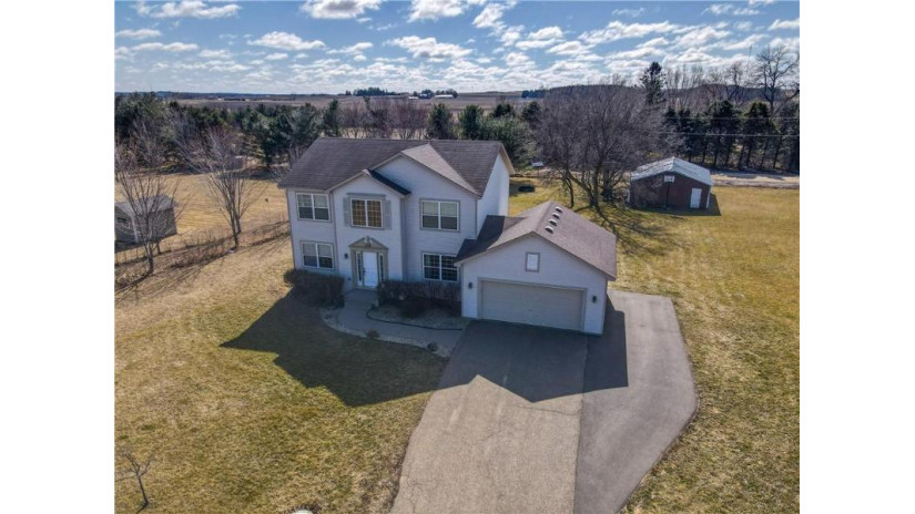 290 Johnson Parkway Hammond, WI 54015 by Coulee Land Company $425,000