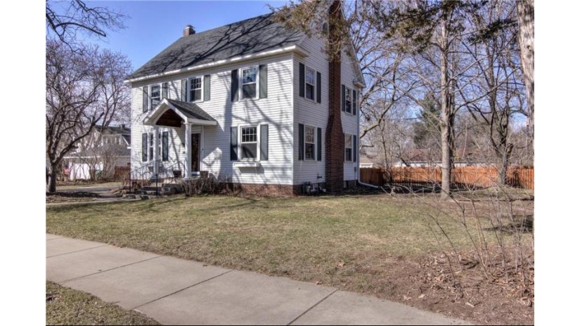 306 Jefferson Street Eau Claire, WI 54701 by Property Executives Realty $375,000