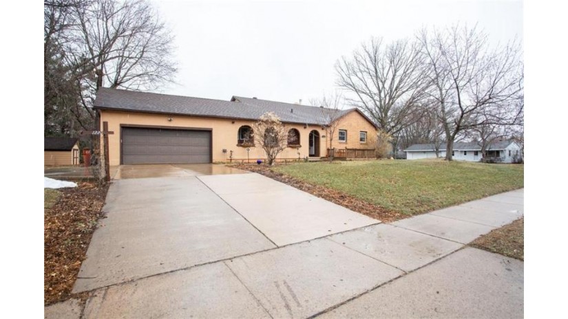 1220 Eddy Lane Eau Claire, WI 54703 by Keller Williams Realty Diversified $249,900