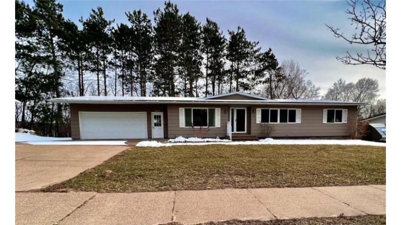 2023 Moholt Drive Eau Claire, WI 54703 by Edina Realty, Inc. - Chippewa Valley $298,000