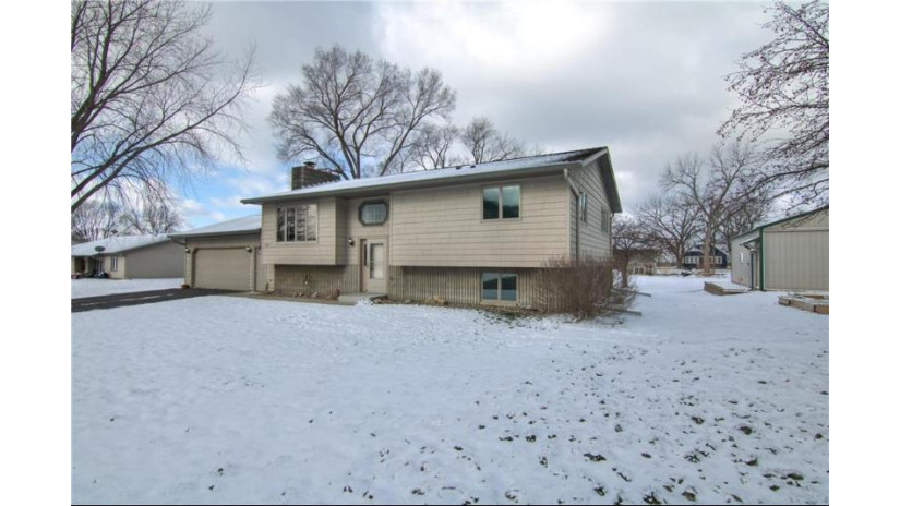 N517 Lincoln Street Nelson, WI 54756 by C & M Realty $290,000