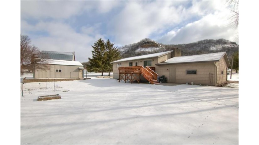 N517 Lincoln Street Nelson, WI 54756 by C & M Realty $290,000