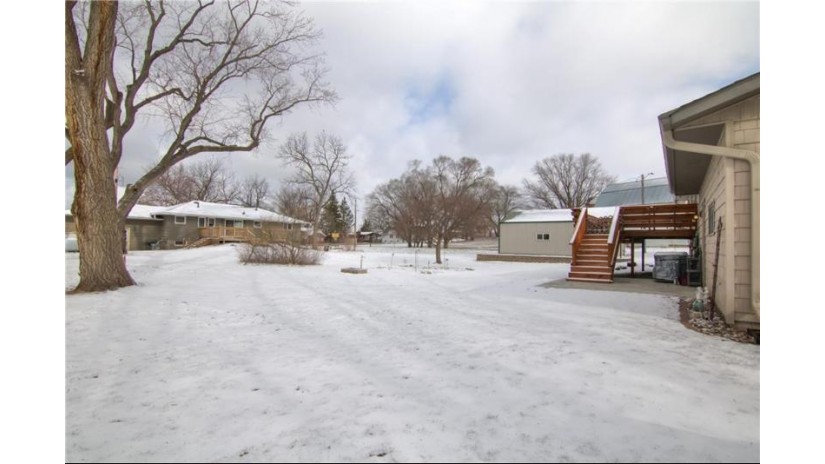 N517 Lincoln Street Nelson, WI 54756 by C & M Realty $290,000