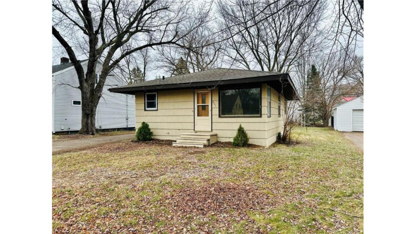 511 Selma Street Eau Claire, WI 54703 by Woods & Water Realty Inc/Regional Office $169,900