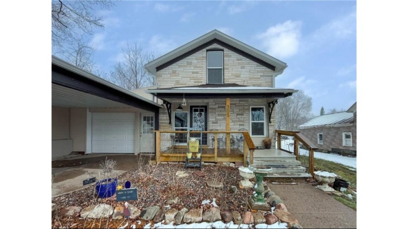 305 Court Street Neillsville, WI 54456 by Clearview Realty, Llc Black River Falls $153,500
