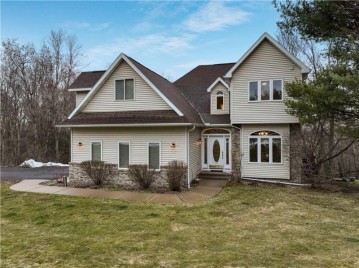 E4170 Woodland Drive, Eau Claire, WI 54701