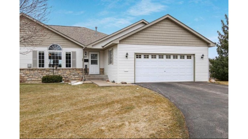 221 Bluff Drive Somerset, WI 54025 by Cb Brenizer/Eau Claire $315,000