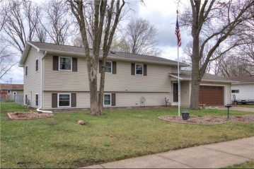 1815 Sunny Lane, Eau Claire, WI 54703