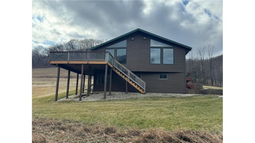 W1310 Earney Rd Alma, WI 54610 by Whitetail Properties Real Estate $2,970,000