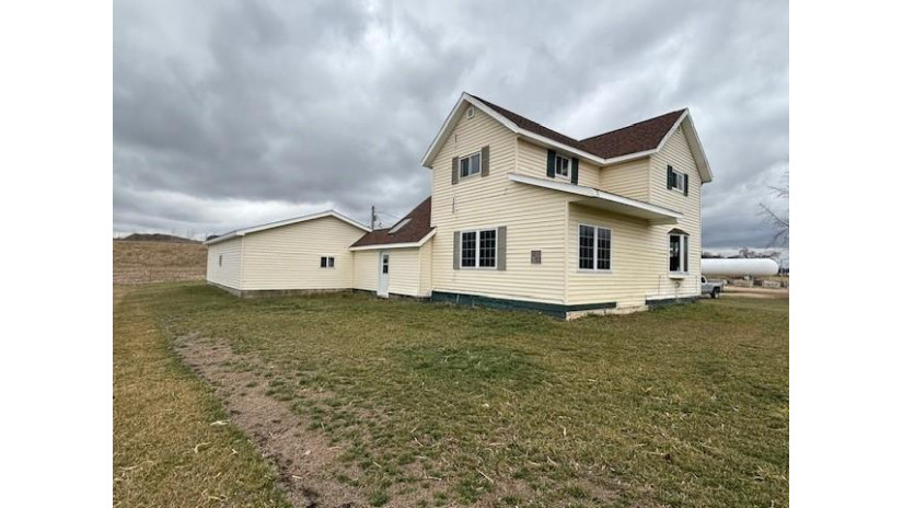 N27499 Thompson Valley Road Arcadia, WI 54612 by Hansen Real Estate Group $175,000