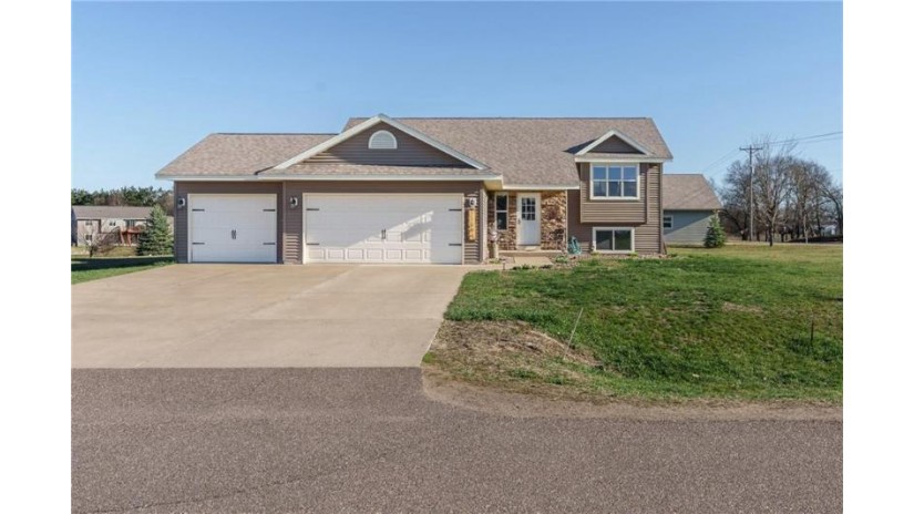 11694 45th Avenue Chippewa Falls, WI 54729 by Hometown Realty Group $284,900