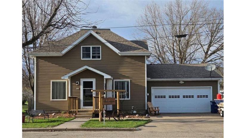 406 West Broadway Street Blair, WI 54616 by Cb River Valley Realty/Brf $250,000