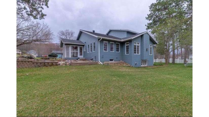 840 Summit Avenue Chippewa Falls, WI 54729 by Woods & Water Realty Inc/Regional Office $464,900