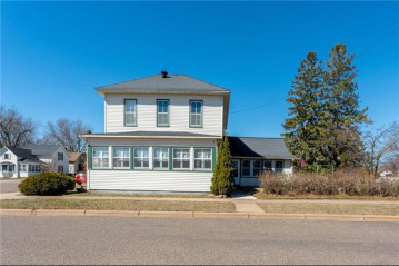 902 Eagle Street, Chippewa Falls, WI 54729