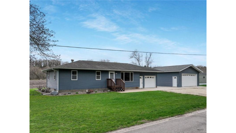 7419 West County Road O Arkansaw, WI 54721 by Coldwell Banker Realty Hds $299,900