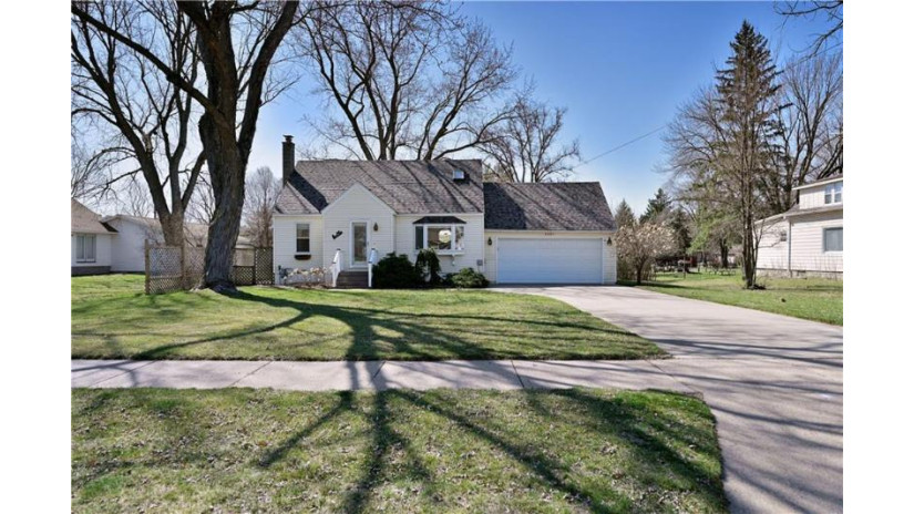 2801 North Lane Eau Claire, WI 54703 by Mckinney Realty Llc $249,900