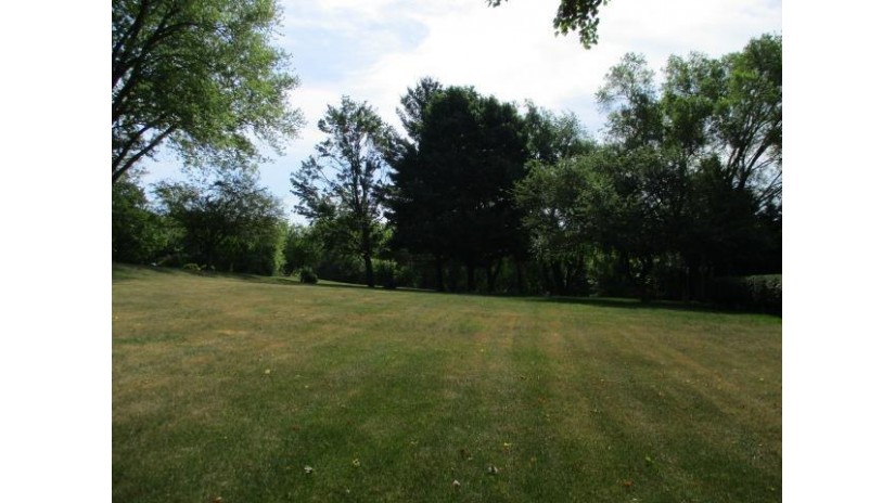 889 NOBLE Court Lake Summerset, IL 61019 by Best Realty $11,000