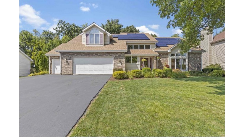 1684 Oakforest Drive Rockford, IL 61107 by Berkshire Hathaway Homeservices Crosby Starck Re $385,000