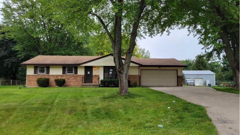 2240 Wessman Parkway Cherry Valley, IL 61016 by Dickerson & Nieman $179,455