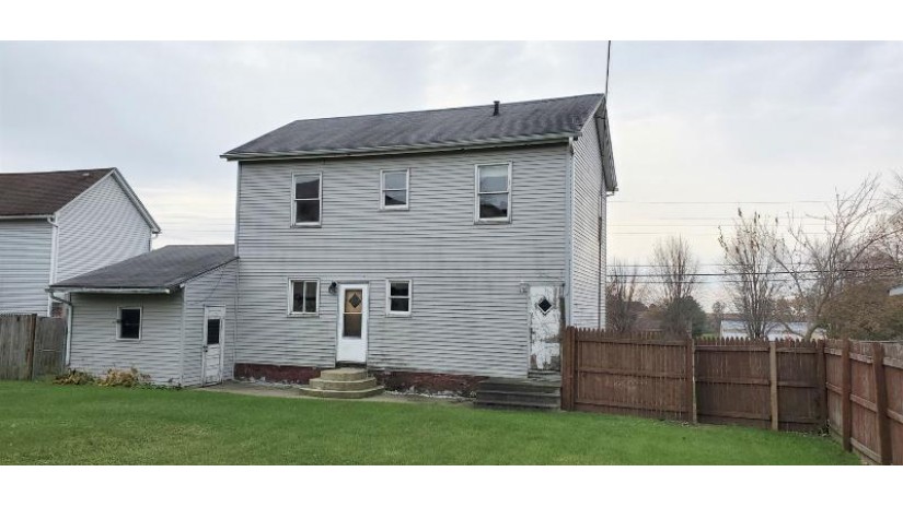 6 W Lincoln Mount Morris, IL 61054 by Re/Max Of Rock Valley $79,900