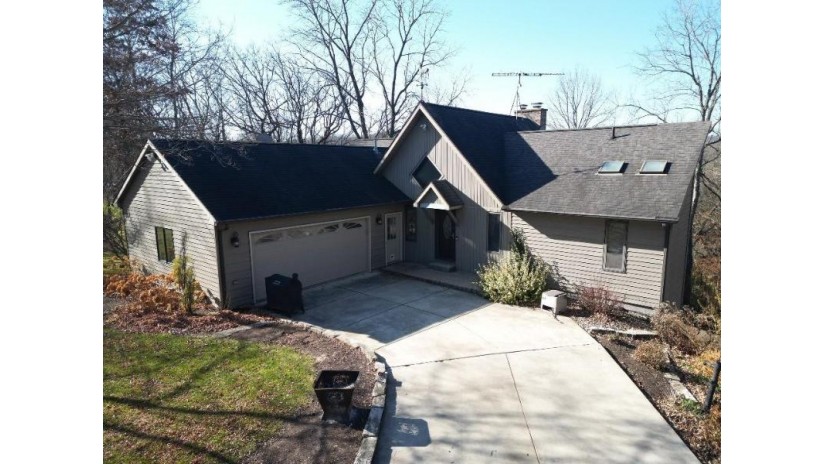5A58 Council Fire Drive 5A57 COUNCIL FIRE Apple River, IL 61001 by Keller Williams Realty Signature $625,000