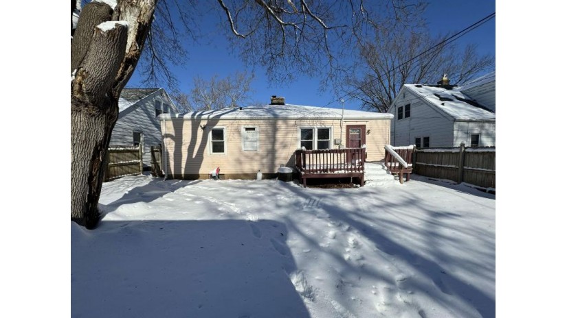 3134 Liberty Drive Rockford, IL 61101 by Keller Williams Realty Signature $74,900