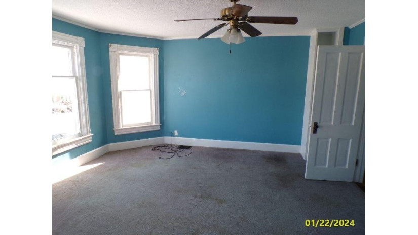 102 N Foley Avenue Freeport, IL 61032 by Re/Max Property Source $62,000