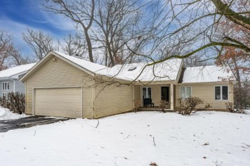 1438 Chadbourne Drive, Lake Summerset, IL 61019