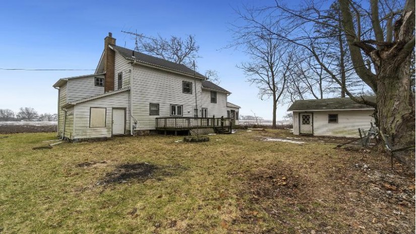 14860 Mill Road Capron, IL 61012 by Keller Williams Realty Signature $239,000